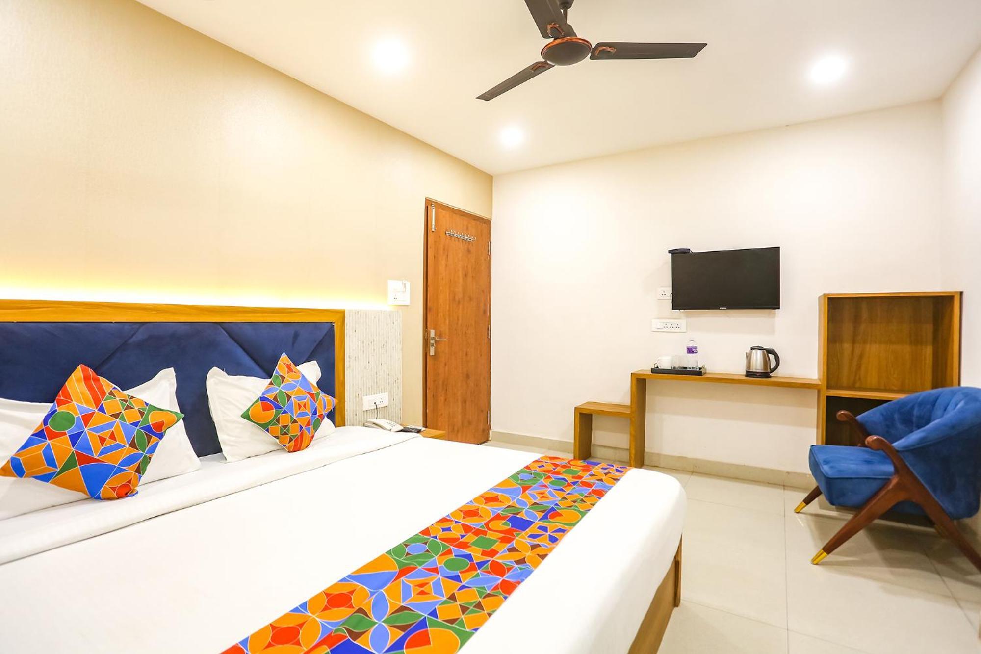 Fabhotel Hari Kunj 900 M From Kashi Vishwanath Temple